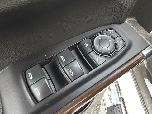 Certified 2022 Chevrolet Silverado 1500 High Country image 11