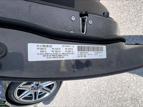 Used 2016 Dodge Charger R/T RWD image 13