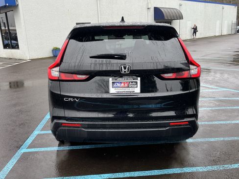Used 2025 Honda CR-V LX image 4