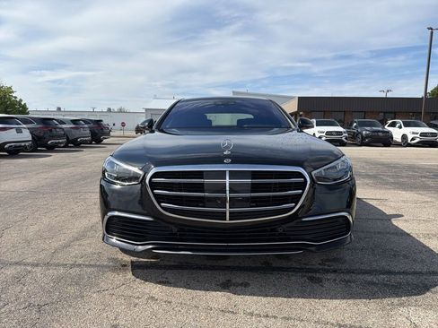 Used 2022 Mercedes-Benz S 580 4MATIC Sedan image 3