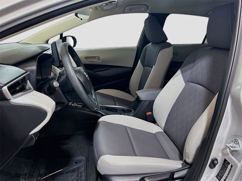 Used 2024 Toyota Corolla LE image 17