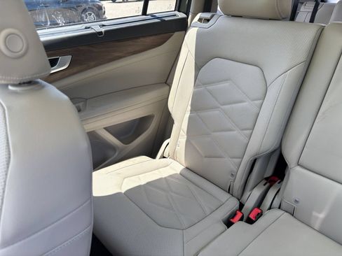 Used 2026 Volkswagen Atlas SE FWD image 42