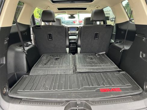 Used 2023 GMC Acadia Denali w/ Trailering Package AWD/4WD image 23