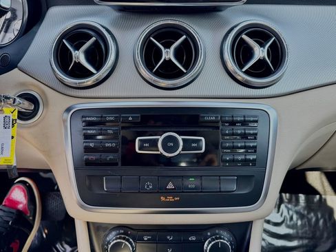 Used 2014 Mercedes-Benz CLA 250 image 26