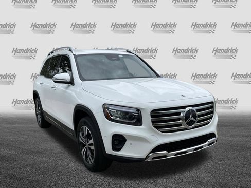 Certified 2025 Mercedes-Benz GLB 250 4MATIC image 2