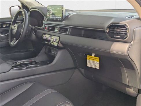 New 2025 Honda Pilot EX-L image 17