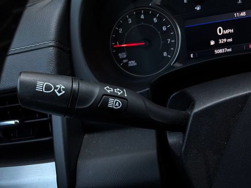 Used 2024 GMC Terrain SLT AWD/4WD image 42