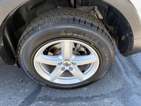 Used 2018 Ford Explorer 4WD image 6