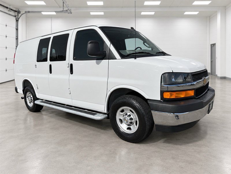 Used 2025 Chevrolet Express 2500 w/ Driver Convenience Package RWD image 12