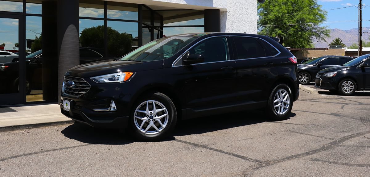 Used 2021 Ford Edge SEL w/ Cargo Accessory Package AWD/4WD image 3