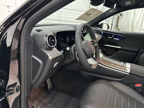 Used 2026 Mercedes-Benz GLC 300 GLC 300 image 9