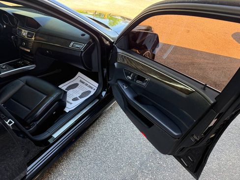 Used 2016 Mercedes-Benz E 350 Sedan image 17