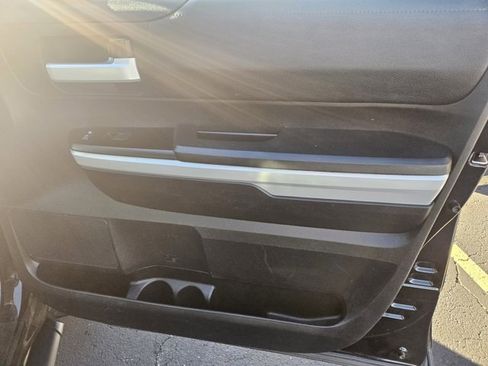 Used 2020 Toyota Tundra SR5 image 10