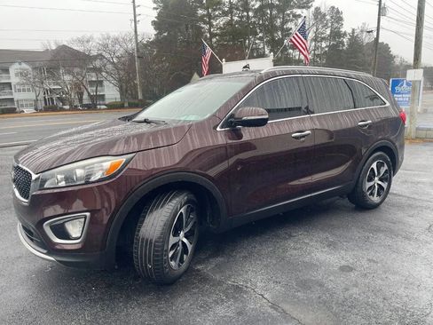 Used 2016 Kia Sorento EX image 4