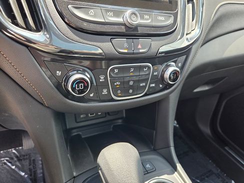 Used 2024 Chevrolet Equinox Premier FWD image 26