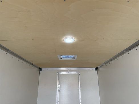 Used 2021 Chevrolet Express 3500 w/ Power Convenience Package RWD image 9
