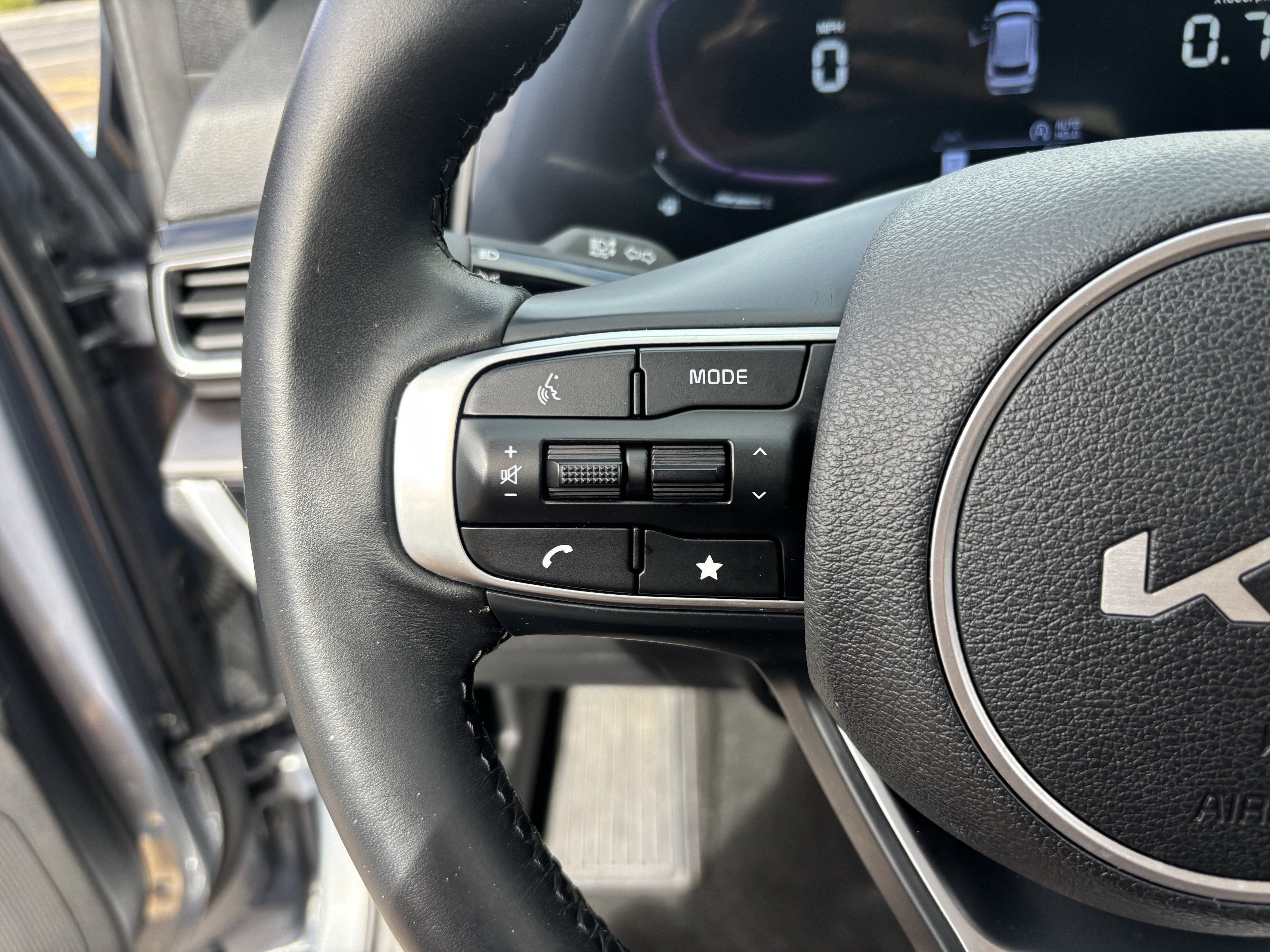 Certified 2024 Kia Sportage EX FWD image 25