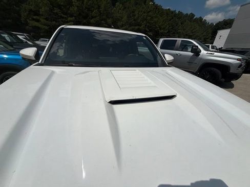 Used 2025 Toyota Tacoma TRD Sport AWD/4WD image 27