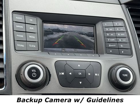 Used 2016 Ford Taurus SEL image 10