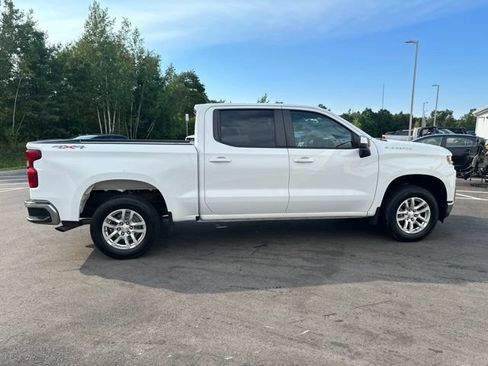 Used 2021 Chevrolet Silverado 1500 LT AWD/4WD image 6