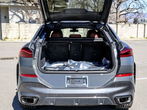 New 2026 BMW X6 xDrive40i image 25
