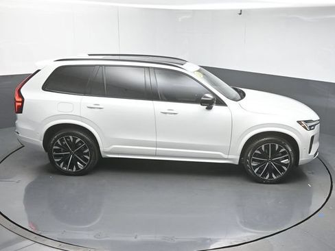 Used 2026 Volvo XC90 B6 Ultra w/ Protection Package Premier AWD/4WD image 51