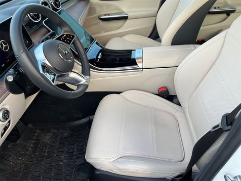 Certified 2023 Mercedes-Benz C 300 4MATIC Sedan image 9