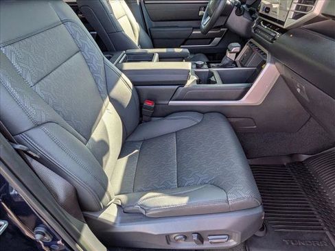 Certified 2025 Toyota Tundra SR5 w/ SR5 Premium Package AWD/4WD image 20