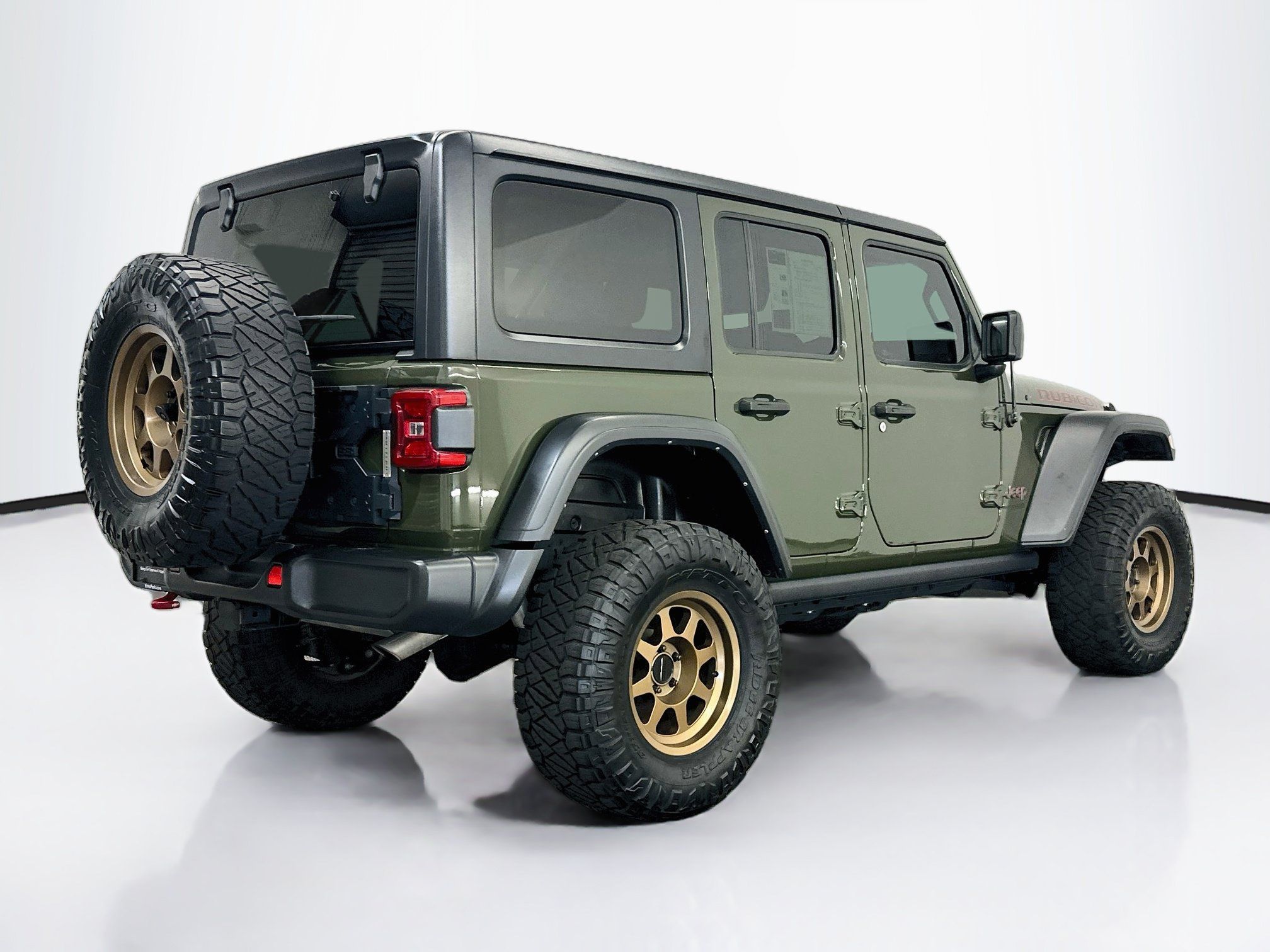 Used 2021 Jeep Wrangler Unlimited Rubicon w/ LED Lighting Group AWD/4WD image 9