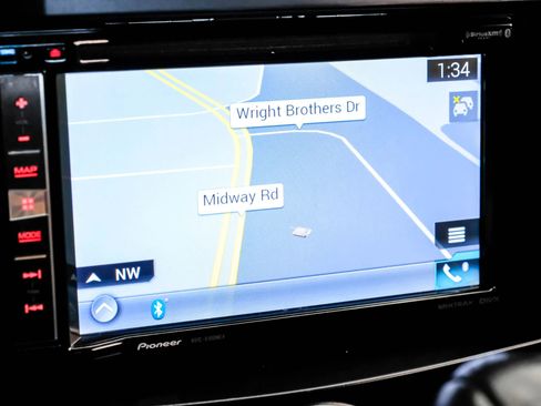 Used 2014 Nissan 370Z Roadster image 15