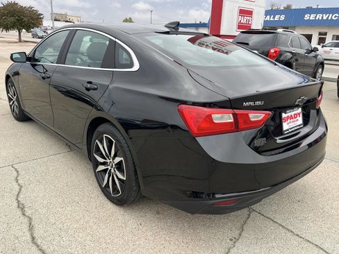 Used 2016 Chevrolet Malibu LT w/ Leather Package FWD image 10