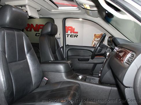 Used 2014 Chevrolet Tahoe LT image 24