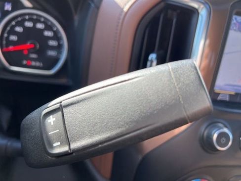 Used 2019 Chevrolet Silverado 1500 High Country image 22