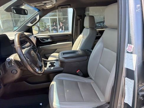 Used 2021 Chevrolet Suburban Z71 w/ Z71 Off-Road Package image 5