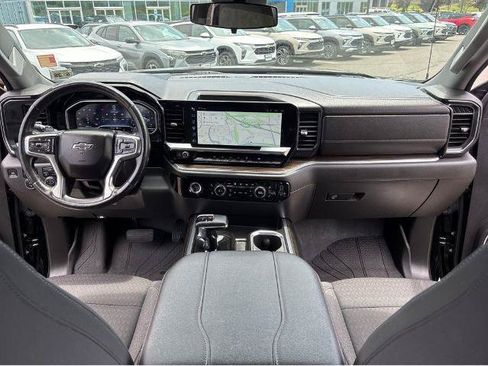 Used 2023 Chevrolet Silverado 1500 RST w/ Protection Package AWD/4WD image 9