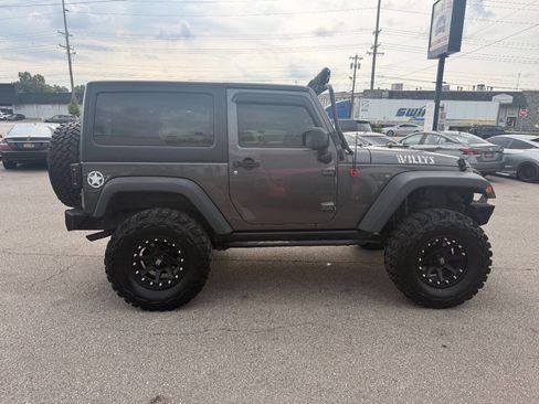 Used 2014 Jeep Wrangler Sport AWD/4WD image 5