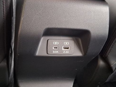Used 2024 Subaru Crosstrek 2.0i Premium w/ Crosstrek Mirror Package AWD/4WD image 11