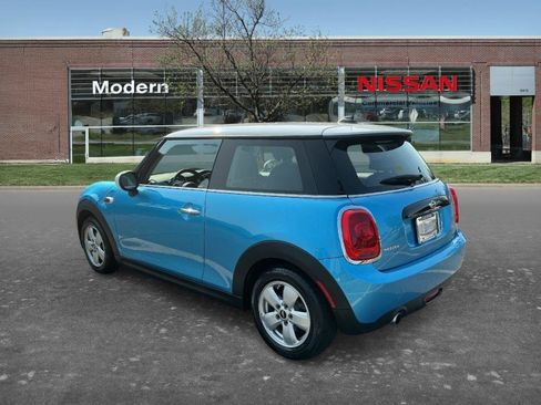 Used 2017 MINI Cooper 2-Door Hardtop FWD image 2