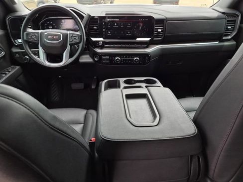 Used 2025 GMC Sierra 1500 SLT RWD image 29