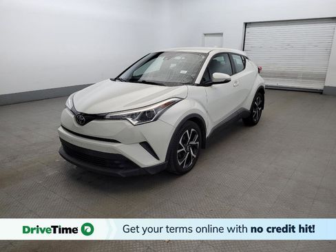 Used 2018 Toyota C-HR XLE image 1