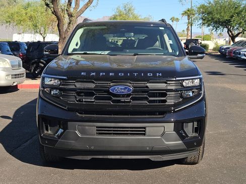 New 2025 Ford Expedition Max Active image 2
