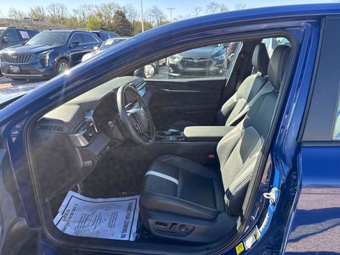 Used 2025 Toyota Camry SE FWD image 14