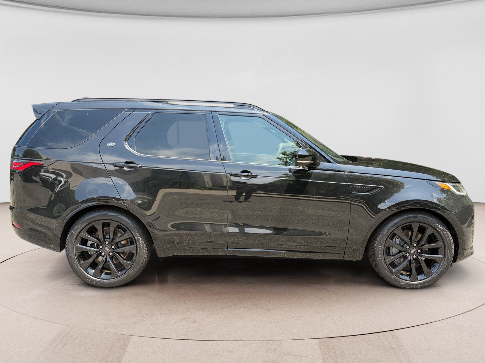 New 2026 Land Rover Discovery Dynamic SE AWD/4WD image 6