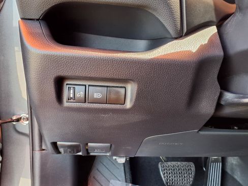 Certified 2025 Toyota RAV4 XLE FWD image 17