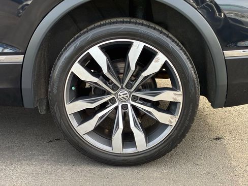 Used 2021 Volkswagen Tiguan SEL Premium R-Line image 49