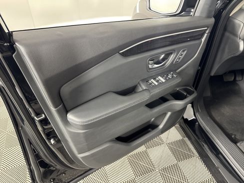 Certified 2023 Honda Pilot Elite image 13