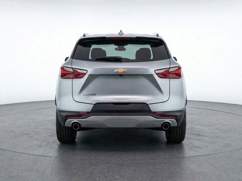 Used 2025 Chevrolet Blazer LT image 7