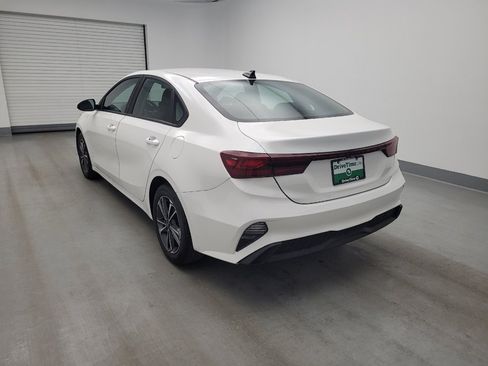 Used 2024 Kia Forte LXS FWD image 5