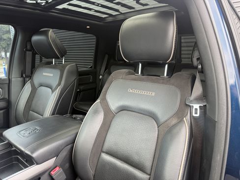 Used 2021 RAM 1500 Laramie w/ Sport Appearance Package AWD/4WD image 11