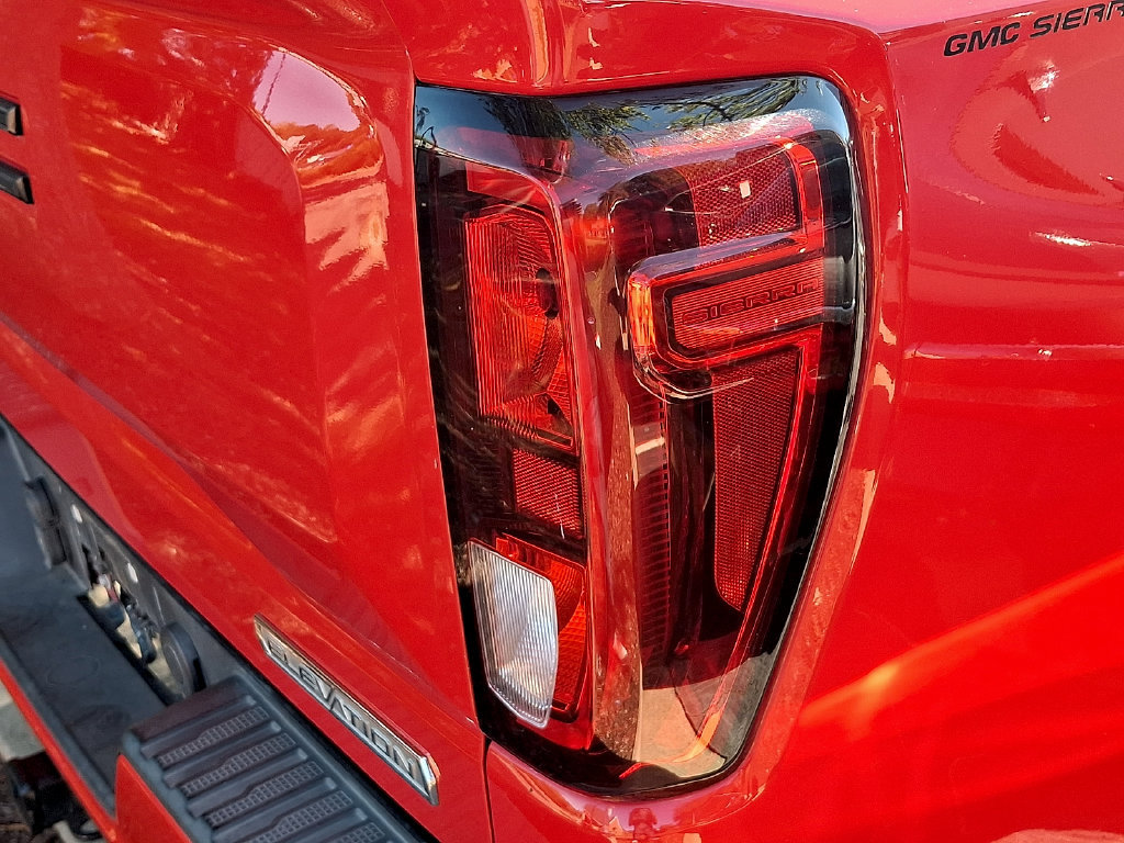 Used 2020 GMC Sierra 1500 Elevation w/ Elevation Value Package AWD/4WD image 9